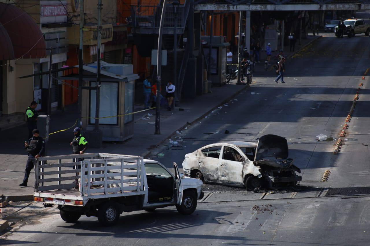 Autos quemados, un abatido, detenidos y lesionados, saldo de jornada violenta